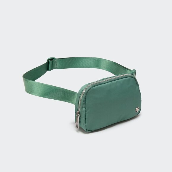 Sustainable Eucalyptus Green Belt Bag for Women - Adjustable & Water-Resistant - Picture 3 of 7